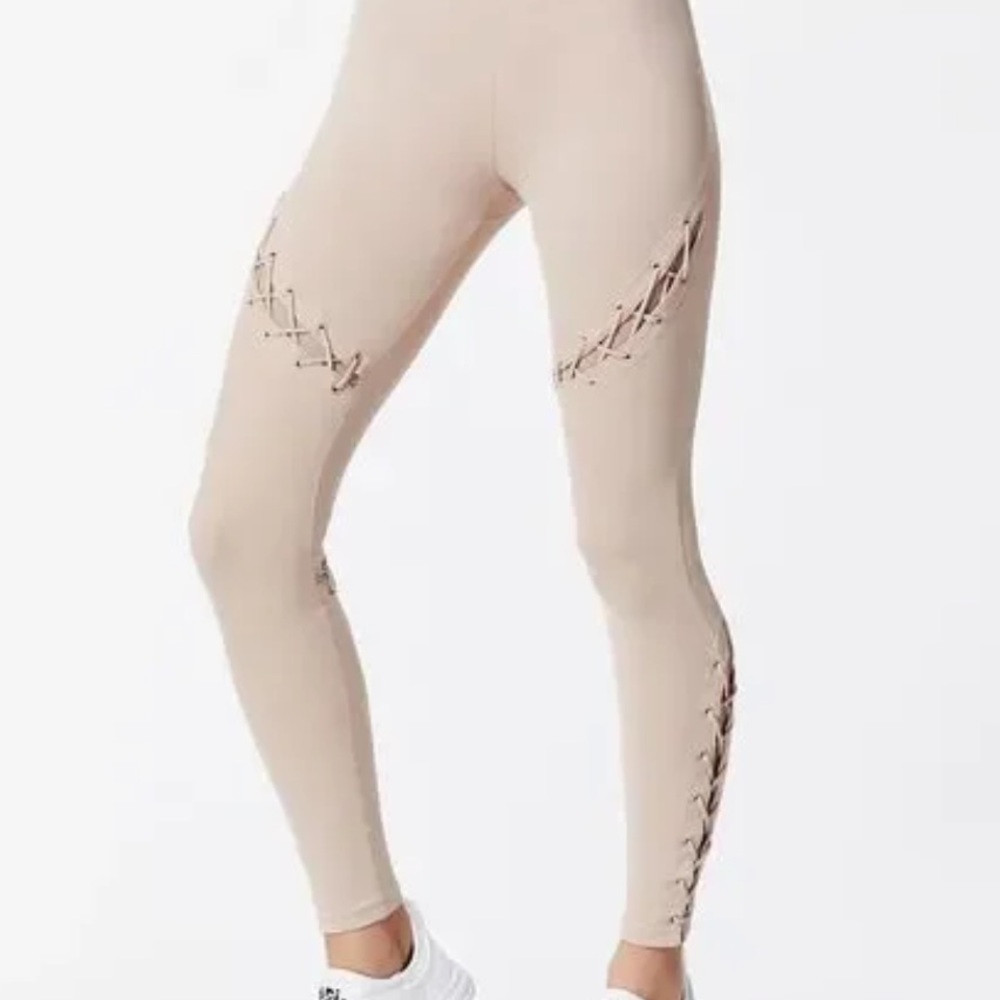 Carbon38 tan lace up leggings M